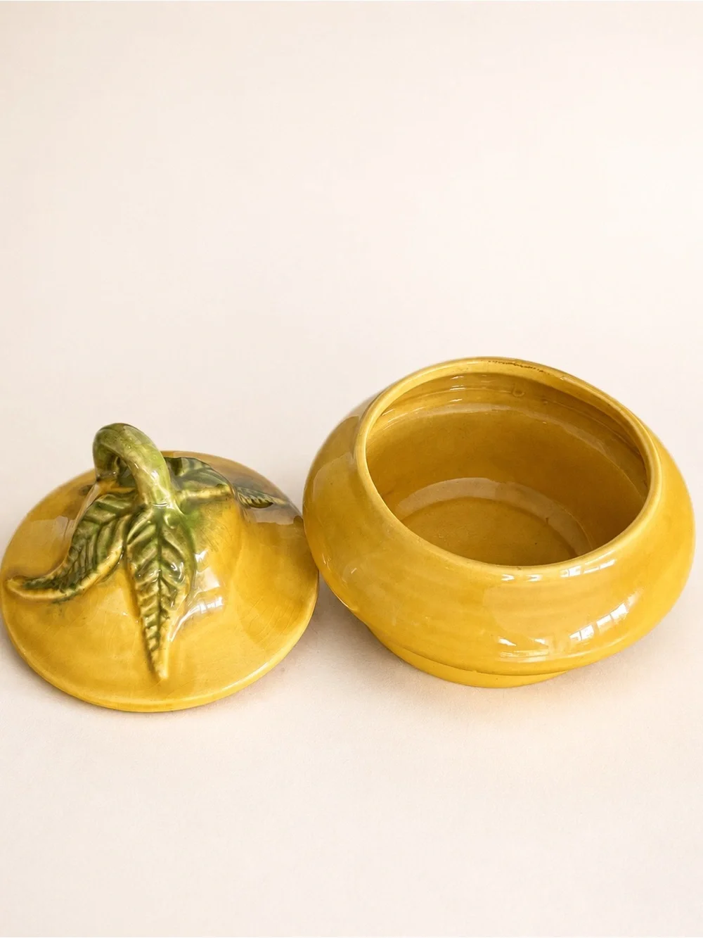 Vintage California Pottery Pear Lidded Sugar Bowl Yellow Green MCM USA 252